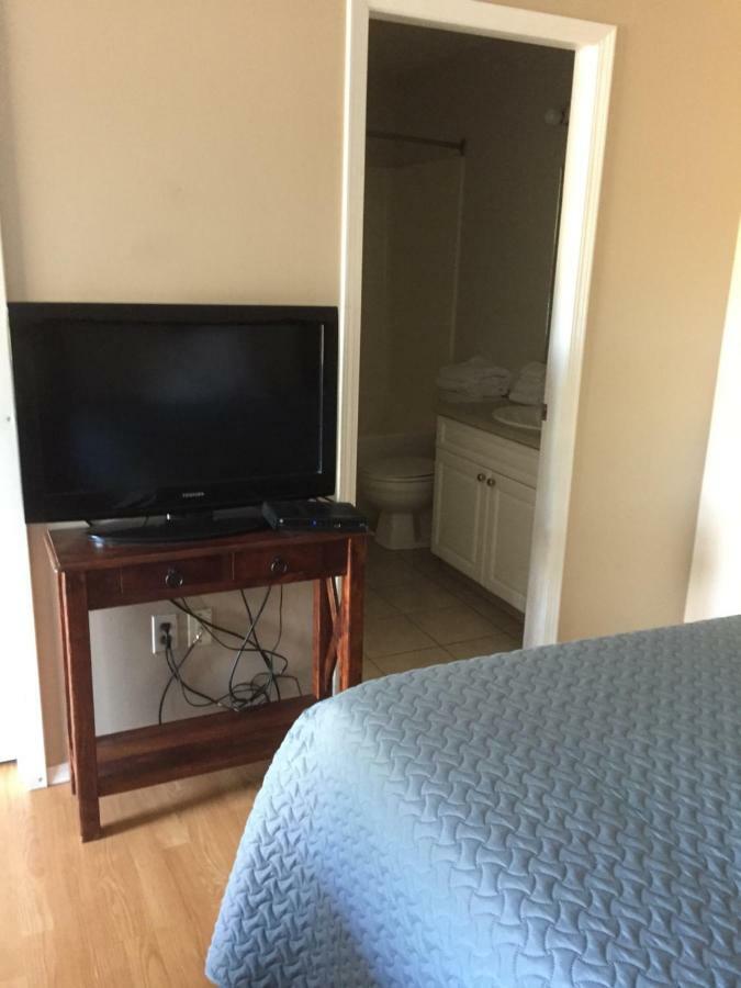 Kacee'S Northern Suites 포트 넬슨 외부 사진